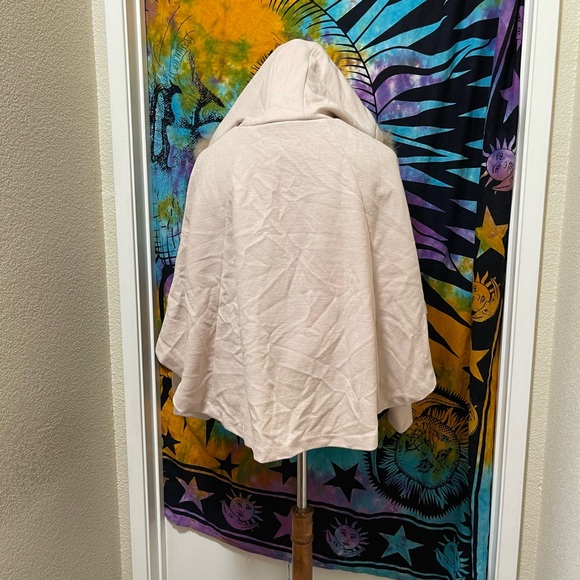 🌈 Amazing fox fur hooded coat - Picture 8 of 12